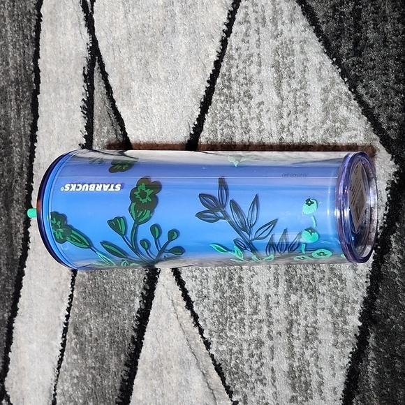 STARBUCKS 2022 LIMITED EDITION COLOR CHANGE BLUE BERRY CORSAGE GLITTER VENTI CUP - Picture 5 of 11